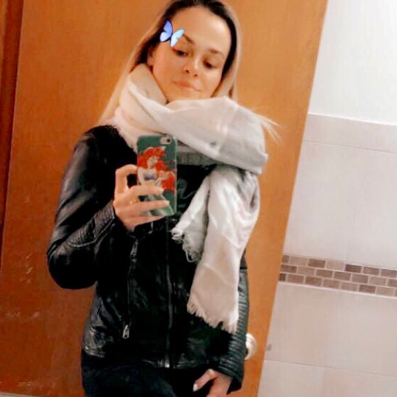 NWOT TOBI Plaid Blanket Scarf - Picture 4 of 5